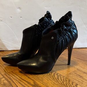 Cesare Paciotti stiletto heeled ankle booties black size 39